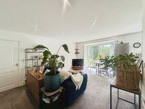 Photo 7- click for photo gallery